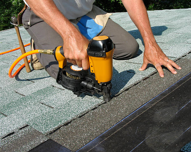 Best Roof Gutter Cleaning  in Marysville, CA